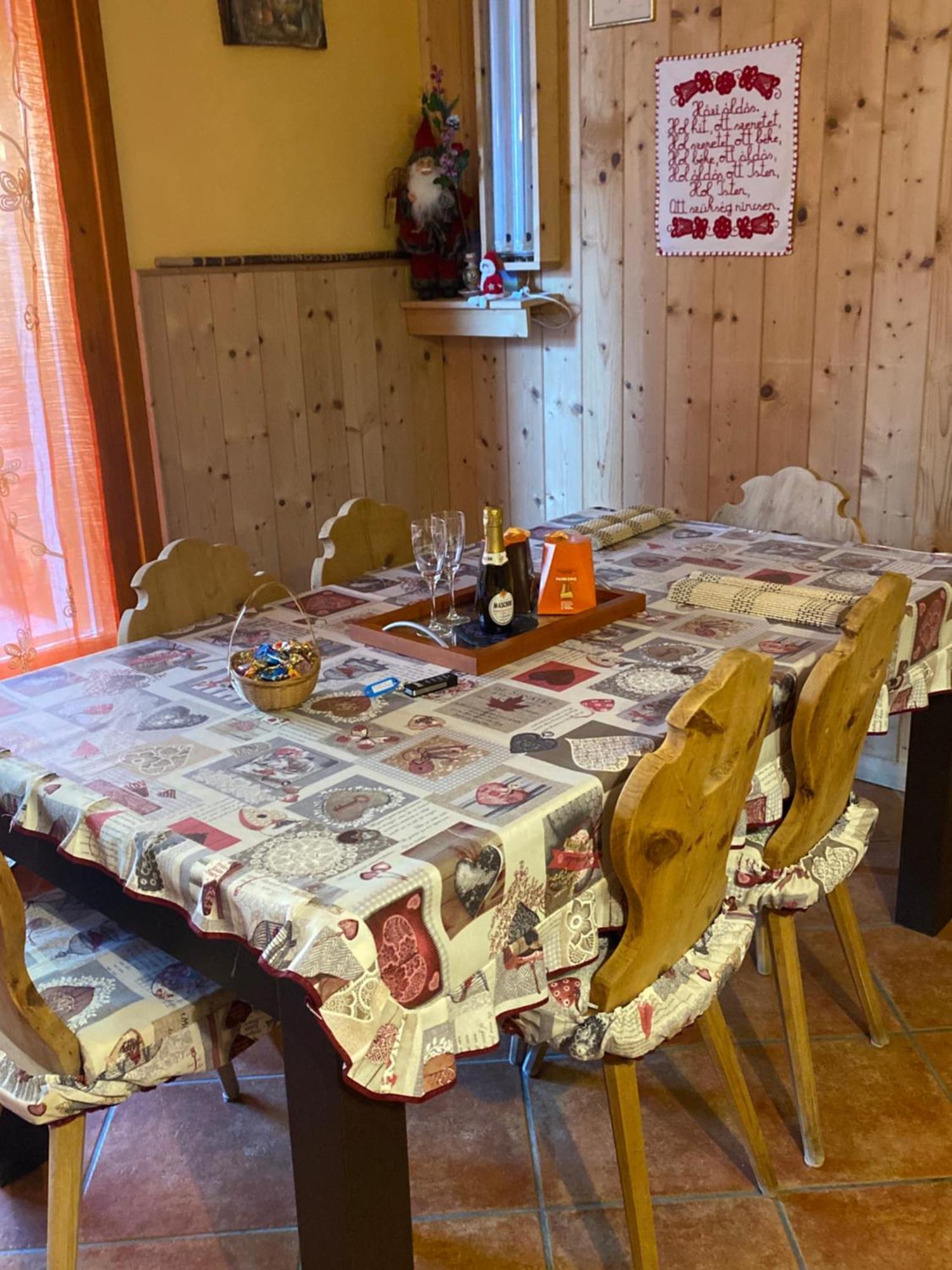 ホテル Prato Del Bue San Cassiano  エクステリア 写真